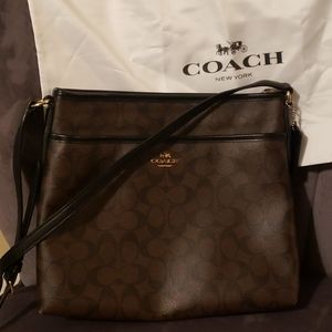 File Crossbody in Signature Canvas